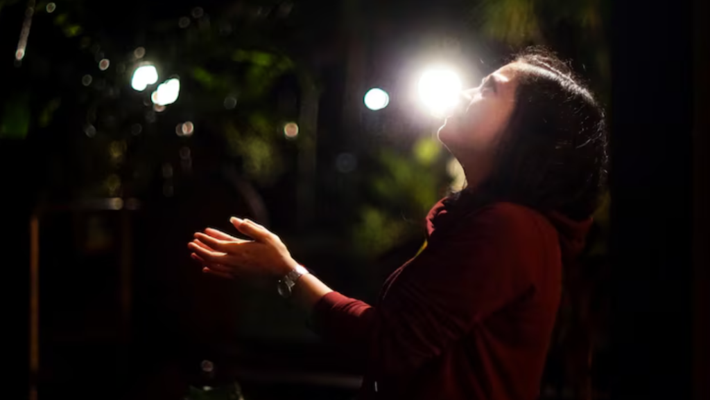 Experimentando la Presencia de Dios a Traves de la Adoracion 2